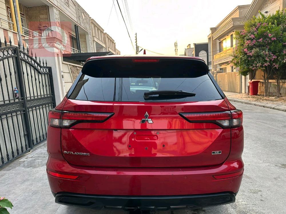 ميتسوبيشي اوتلاندر